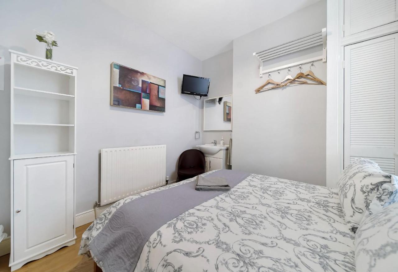 Cathedral View B&B Derry Bagian luar foto